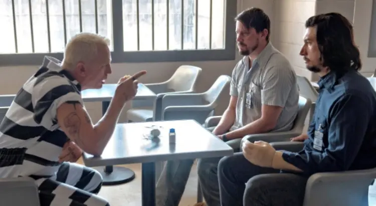 فیلم لوگان خوششانس با موضوع فراری