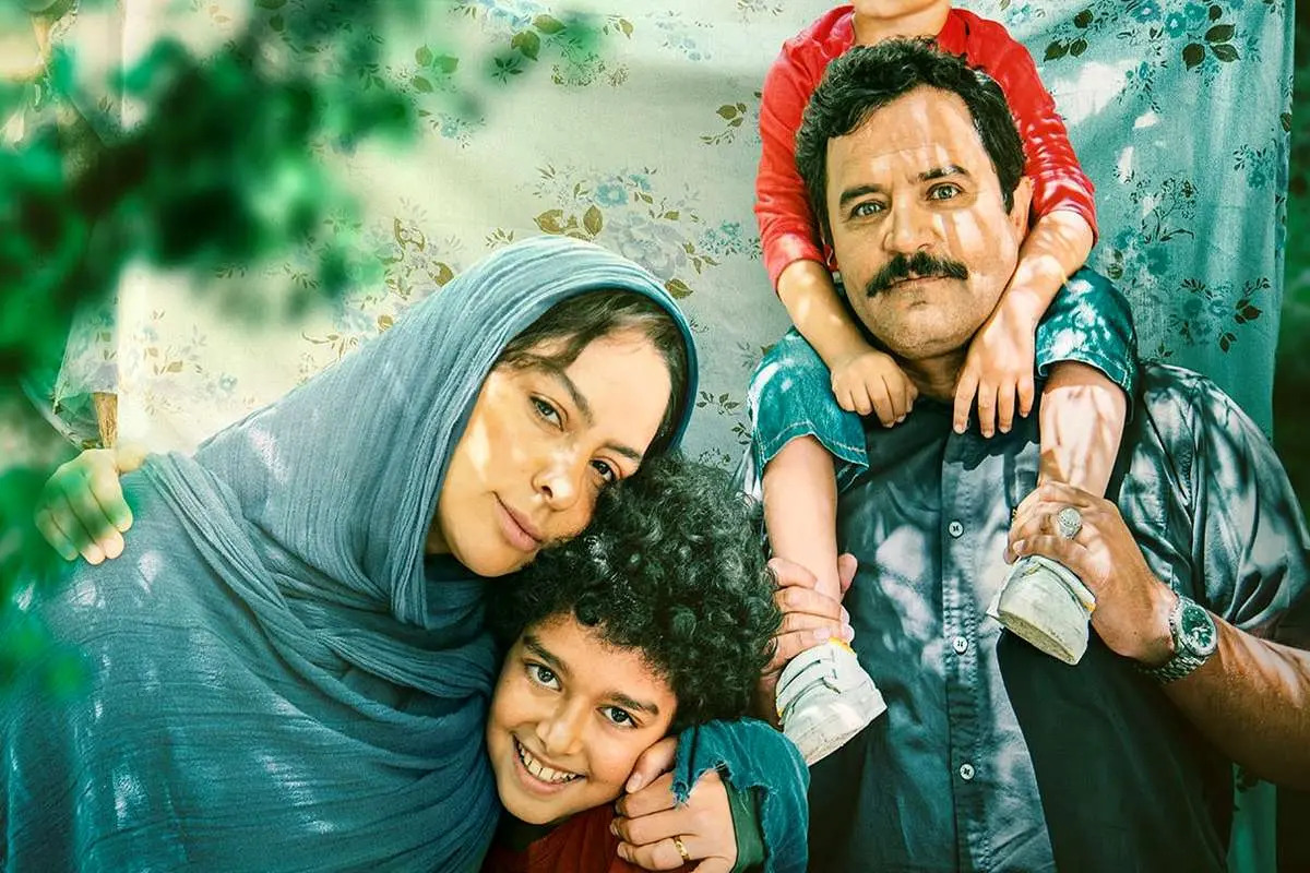 فیلم سینمایی در آغوش درخت