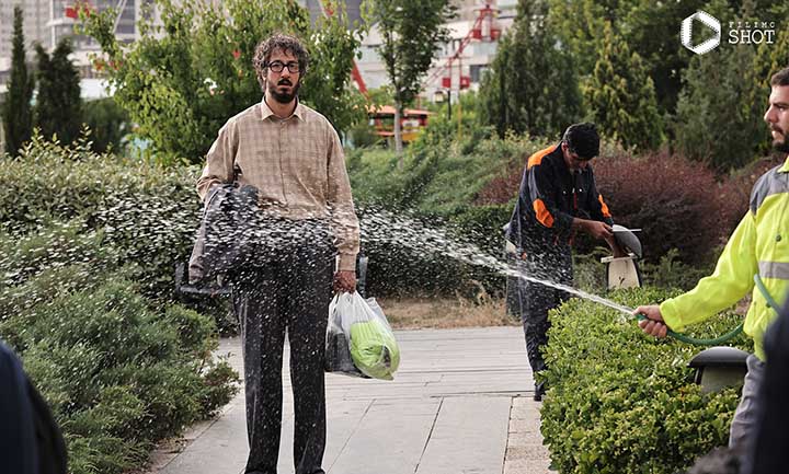 بهرام افشاری در فیلم مرد عینکی