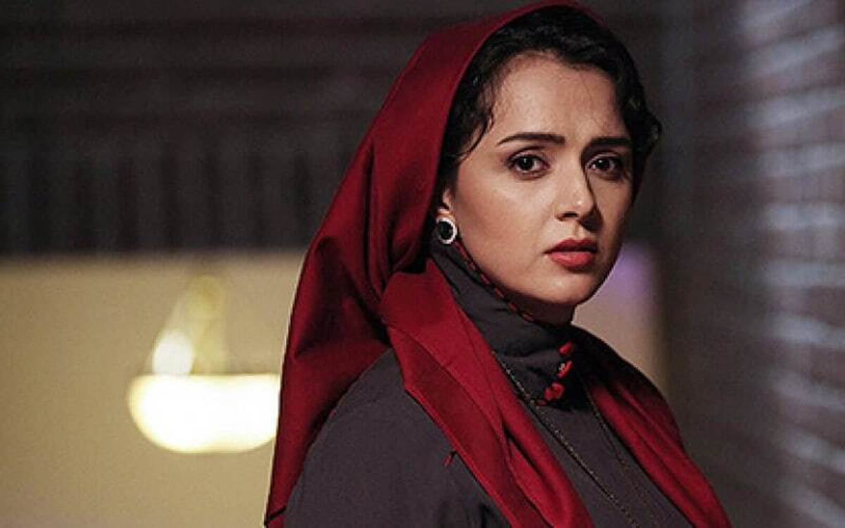 زنی عاشق، روشنفکر و مستقل که میان عشق و فشارهای اجتماعی دست به انتخاب‌های دشوار می‌زند