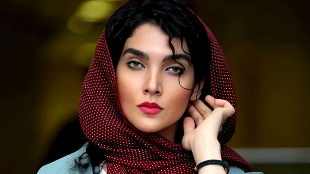 سارا رسول‌زداه