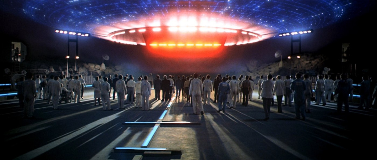 وقتی تماس‌های کهکشانی یادآور Close Encounters می‌شود.