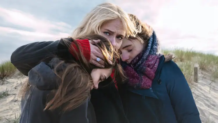 فیلم ترسناک Lost Girls