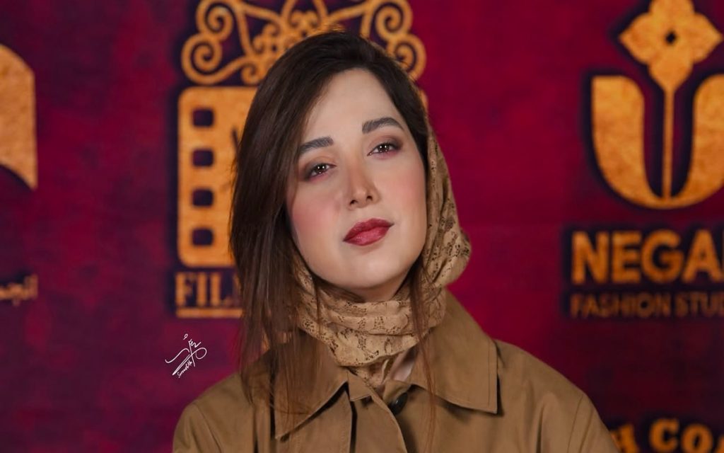 روشنک گرامی