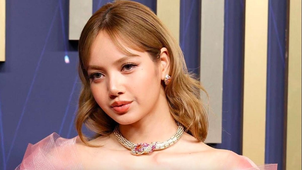 لیسا در فیلم لایو اکشن گیسو کمند