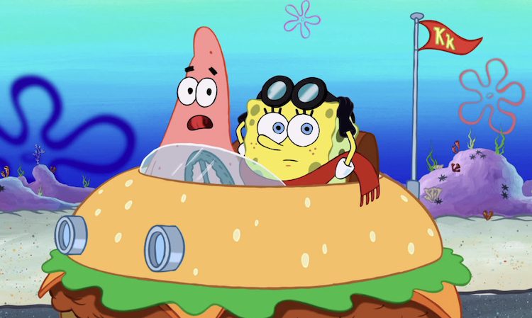 در اولین فیلم سینمایی باب اسفنجی باید به همراه دوستش پاتریک تلاش کند تا بی گناهی آقای خرچنگ ثابت شود.