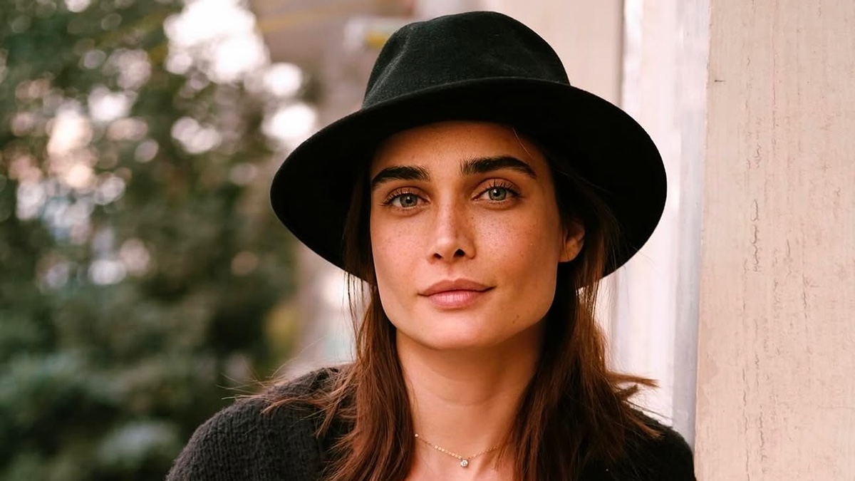 معرفی زیباترین بازیگران ایران؛ تینا آخوندتبار