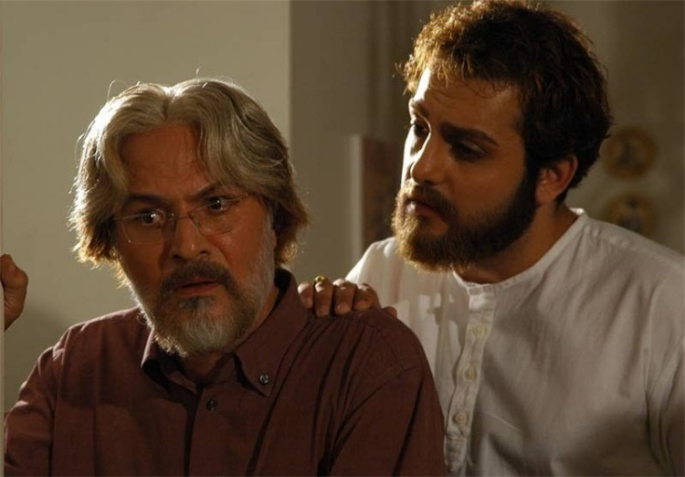 درامی پزشکی ـ اجتماعی که فروپاشی اخلاقی یک پزشک موفق را در برابر مسئولیت، غرور و انسانیت قرار میدهد