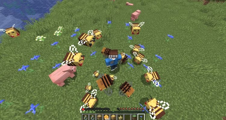 حمله زنبورها در بازی ماینکرفت مانند دنیای واقعی است.