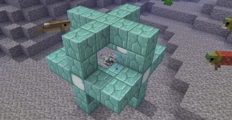 برای داشتن خانه زیرآبی در ماینکرفت ساخت کاندوئیت واجب است.