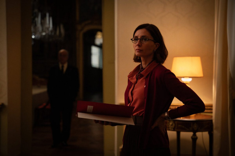 فیلم با طرح مسئله اوتانازی و درخواستهای عفو، قدرت را به میدان آزمونهای عاطفی و فلسفی میکشاند